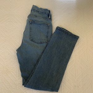 EUC Good American Good Straight Jeans